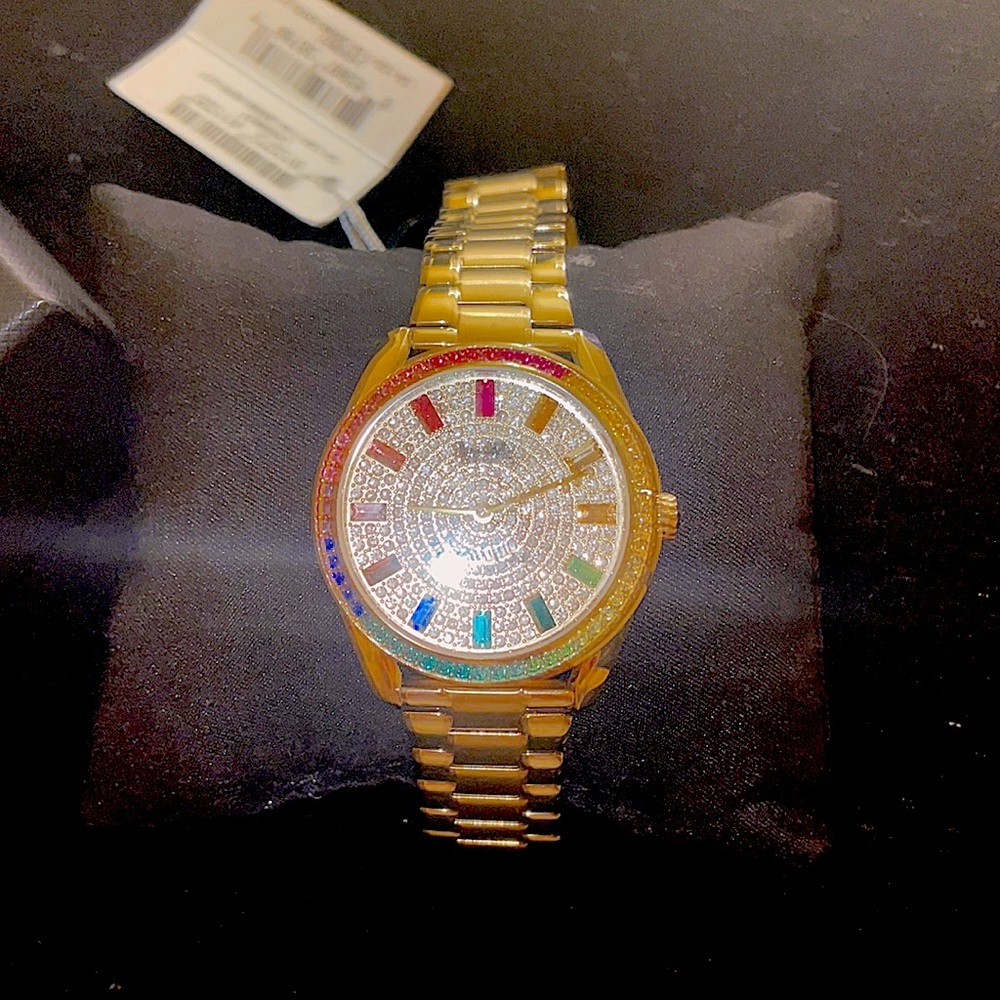 COACH WOMENS WATCH BRAND NEW WITH TAGS AND BOX